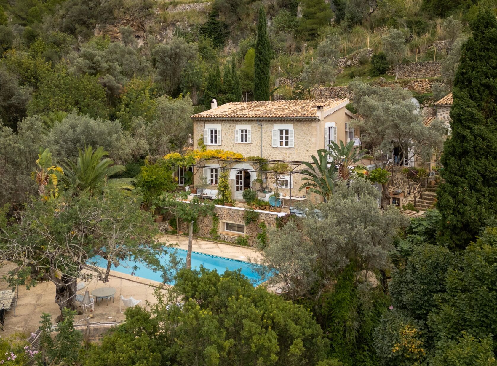 Why Mallorca is the Best Place to Buy a Luxury Villa?